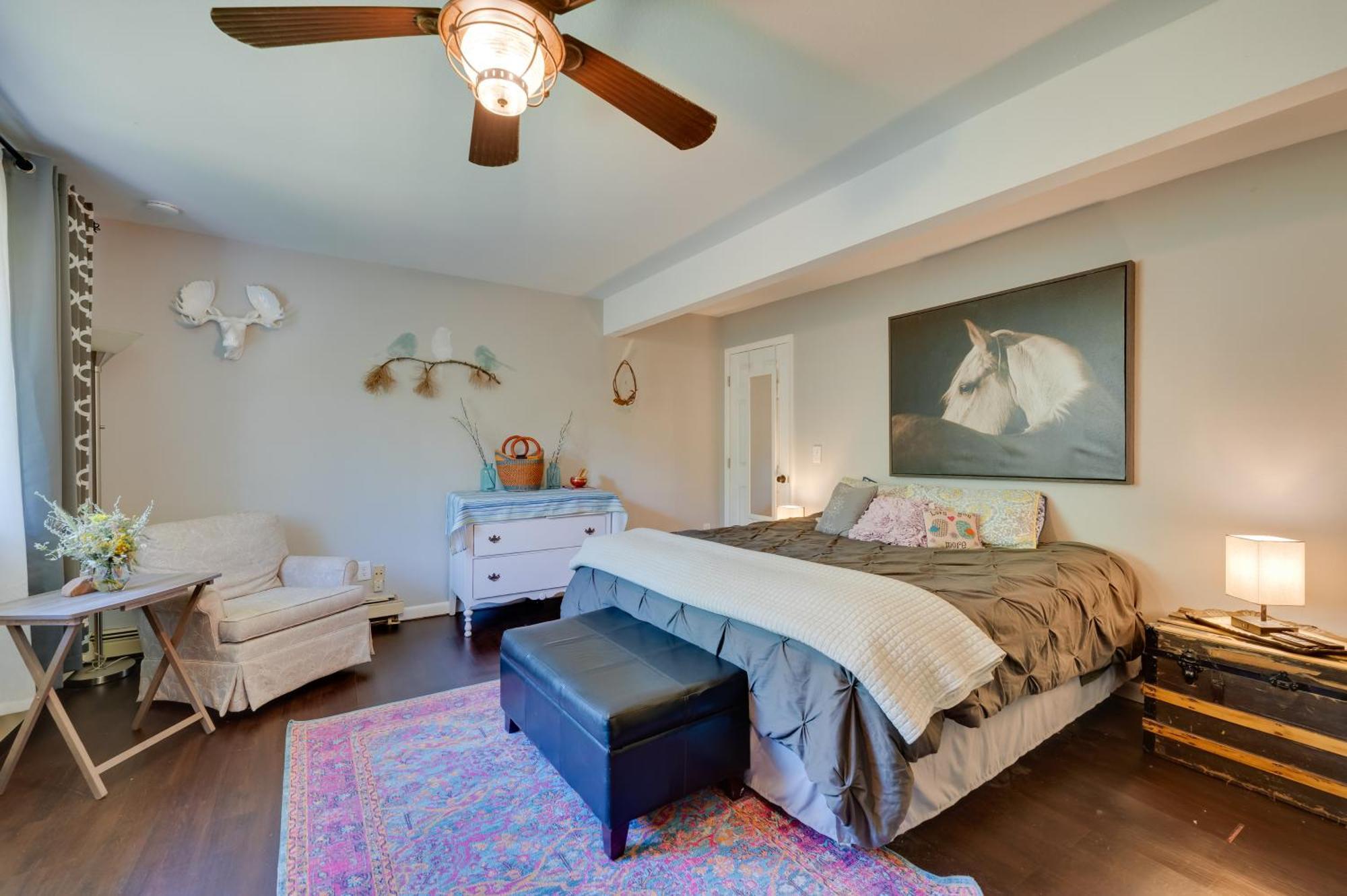 Stunning Golden Home With Deck About 35 Mi To Denver! Eksteriør bilde